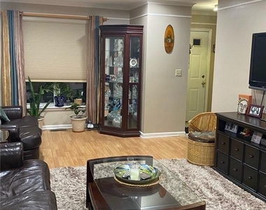 6 Taconic Street - Photo Thumbnail 9