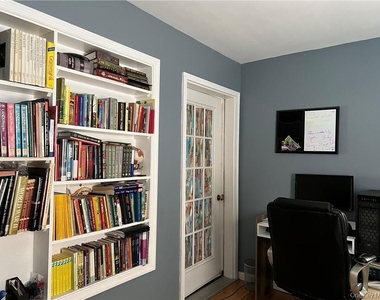 6 Taconic Street - Photo Thumbnail 11