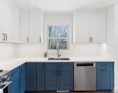 502 Springs Fireplace Road - Photo Thumbnail 7