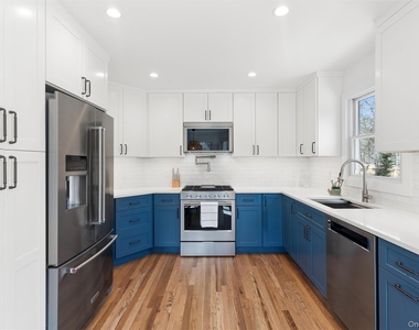 502 Springs Fireplace Road - Photo Thumbnail 5