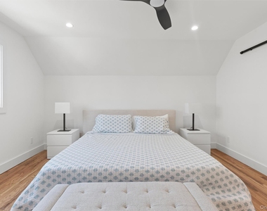 502 Springs Fireplace Road - Photo Thumbnail 14