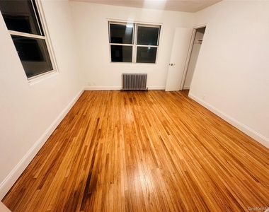 1003 Rottkamp Street - Photo Thumbnail 10