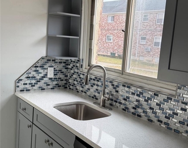 1003 Rottkamp Street - Photo Thumbnail 2