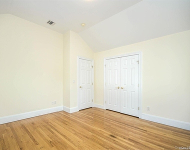 51 Inwood Road - Photo Thumbnail 19