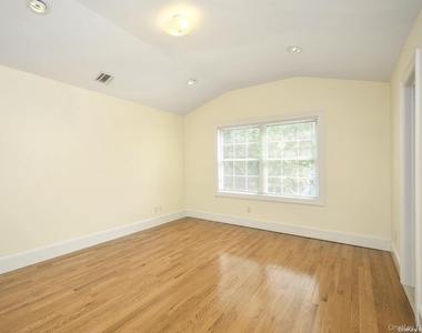 51 Inwood Road - Photo Thumbnail 23