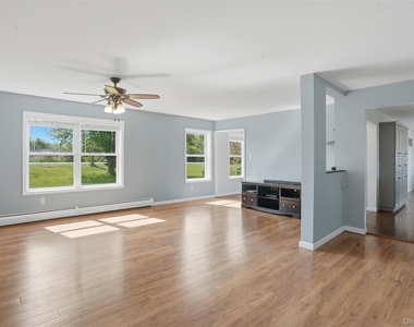 34 Rombout Road - Photo Thumbnail 7