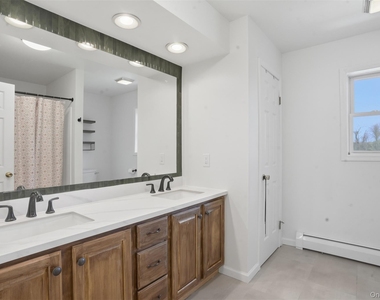 34 Rombout Road - Photo Thumbnail 23