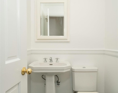 105 Douglas Road - Photo Thumbnail 12