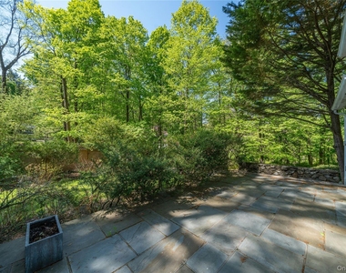 105 Douglas Road - Photo Thumbnail 15