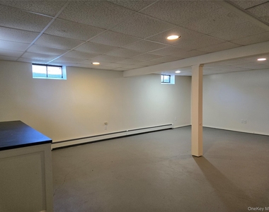 2758 N. Cedar Avenue - Photo Thumbnail 21