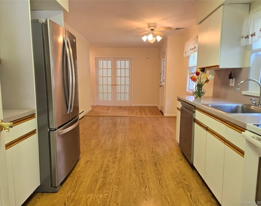 2758 N. Cedar Avenue - Photo Thumbnail 6