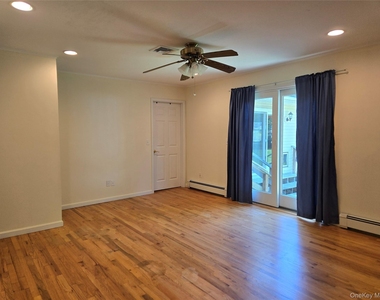 2758 N. Cedar Avenue - Photo Thumbnail 8