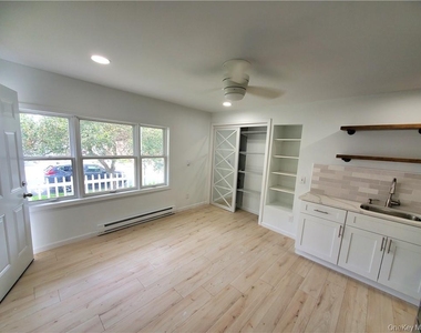 11 Franklin Avenue - Photo Thumbnail 2