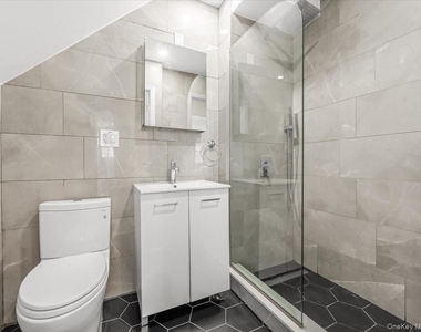 9519 116th Street - Photo Thumbnail 11