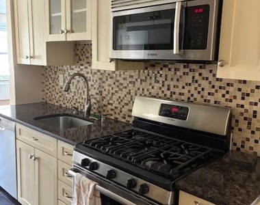 100 Lincoln Avenue - Photo Thumbnail 18