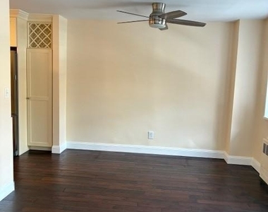 100 Lincoln Avenue - Photo Thumbnail 13