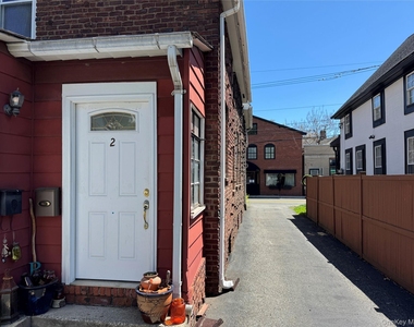 646 Main Street - Photo Thumbnail 2