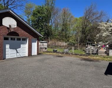 646 Main Street - Photo Thumbnail 14