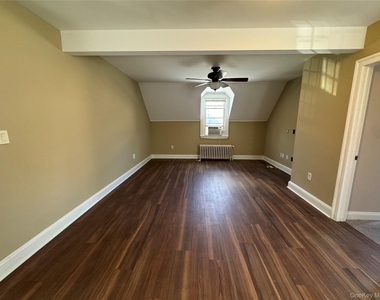 646 Main Street - Photo Thumbnail 5