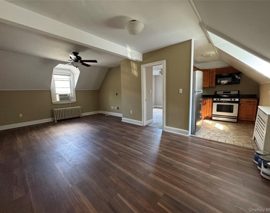 646 Main Street - Photo Thumbnail 6