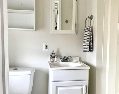 32 Wilmer Avenue - Photo Thumbnail 12