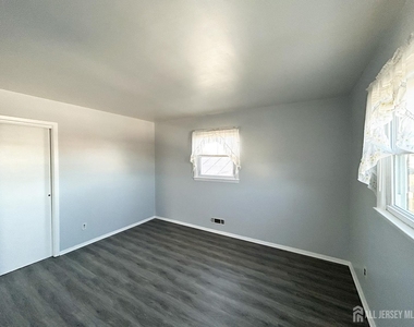 11 A Foothills Drive - Photo Thumbnail 3