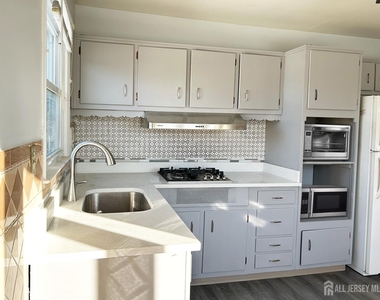 11 A Foothills Drive - Photo Thumbnail 1