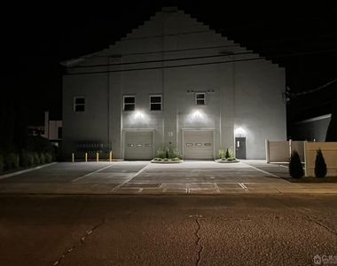 37 Main Street - Photo Thumbnail 5