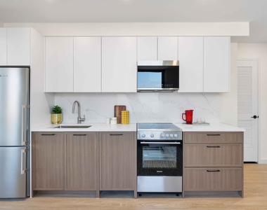 159 Boerum Street - Photo Thumbnail 3