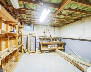 323 Russelcroft Road - Photo Thumbnail 16