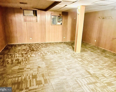 323 Russelcroft Road - Photo Thumbnail 33