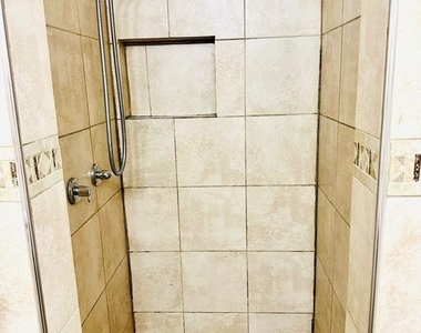 323 Russelcroft Road - Photo Thumbnail 30