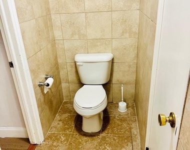 323 Russelcroft Road - Photo Thumbnail 31