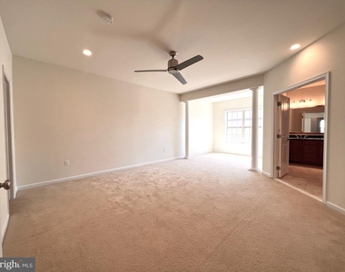 23480 Logans Ridge Terrace - Photo Thumbnail 10