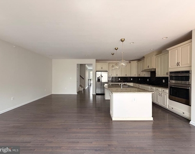 23480 Logans Ridge Terrace - Photo Thumbnail 24