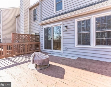 7725 Hickory Glen Way - Photo Thumbnail 5