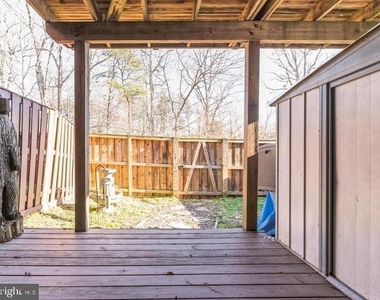 7725 Hickory Glen Way - Photo Thumbnail 9