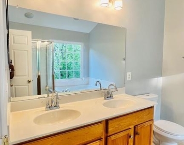 7566 Grey Goose Way - Photo Thumbnail 14
