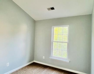 7566 Grey Goose Way - Photo Thumbnail 9