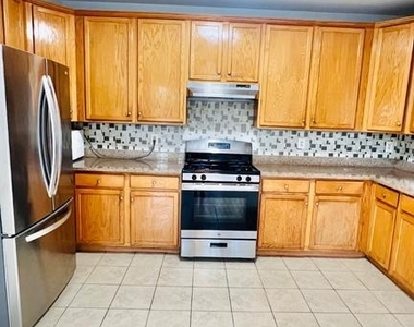 7566 Grey Goose Way - Photo Thumbnail 23