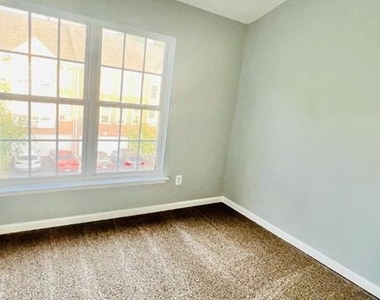7566 Grey Goose Way - Photo Thumbnail 10