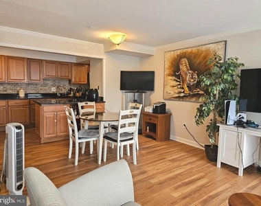 2621 Wagon Dr - Photo Thumbnail 18