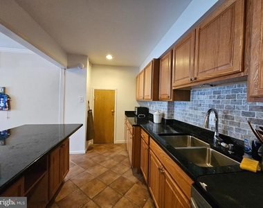 2621 Wagon Dr - Photo Thumbnail 5