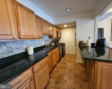 2621 Wagon Dr - Photo Thumbnail 11