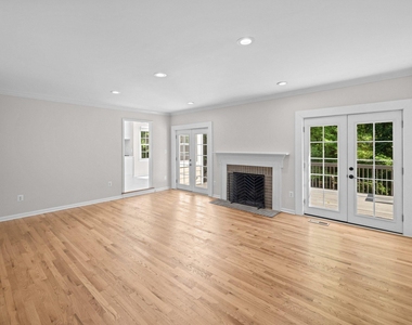 6609 Heidi Court - Photo Thumbnail 10