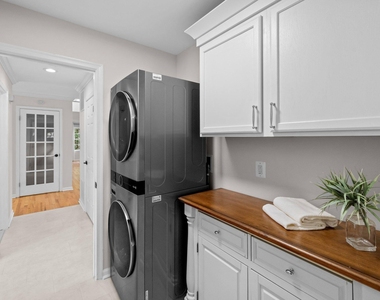 6609 Heidi Court - Photo Thumbnail 25