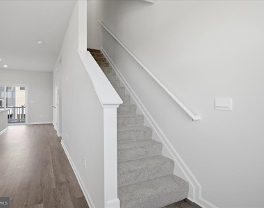 122 Bowers Street - Photo Thumbnail 21