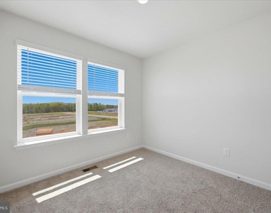 122 Bowers Street - Photo Thumbnail 28
