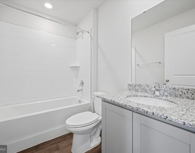 122 Bowers Street - Photo Thumbnail 32