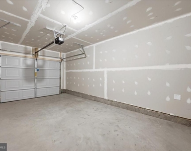122 Bowers Street - Photo Thumbnail 33